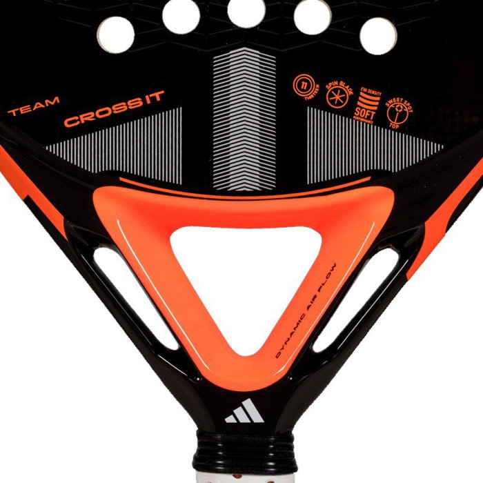 Adidas Cross It Team 3.4 2025 Negra y Naranja